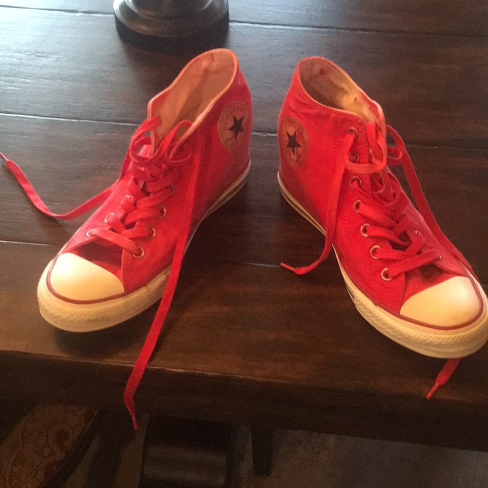 Converse Hi Top w/Heel